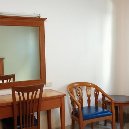 Bansuan Resort Nakhon Sawan Esterno foto