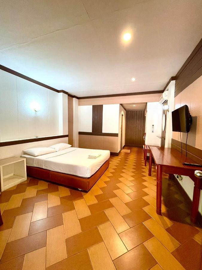 Bansuan Resort Nakhon Sawan Esterno foto