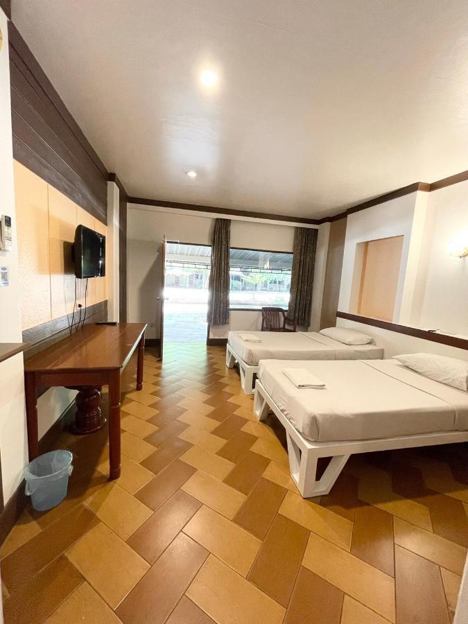 Bansuan Resort Nakhon Sawan Esterno foto
