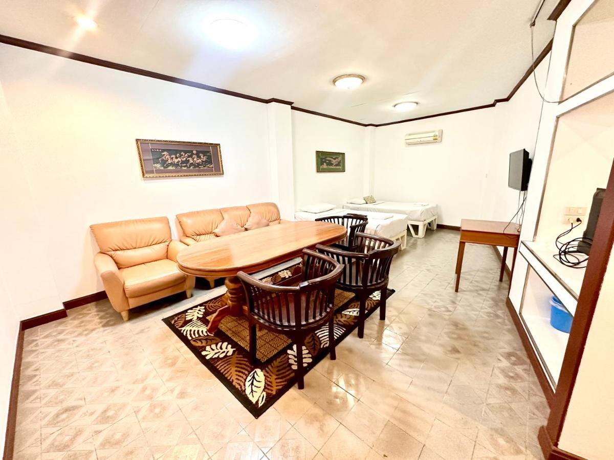 Bansuan Resort Nakhon Sawan Esterno foto