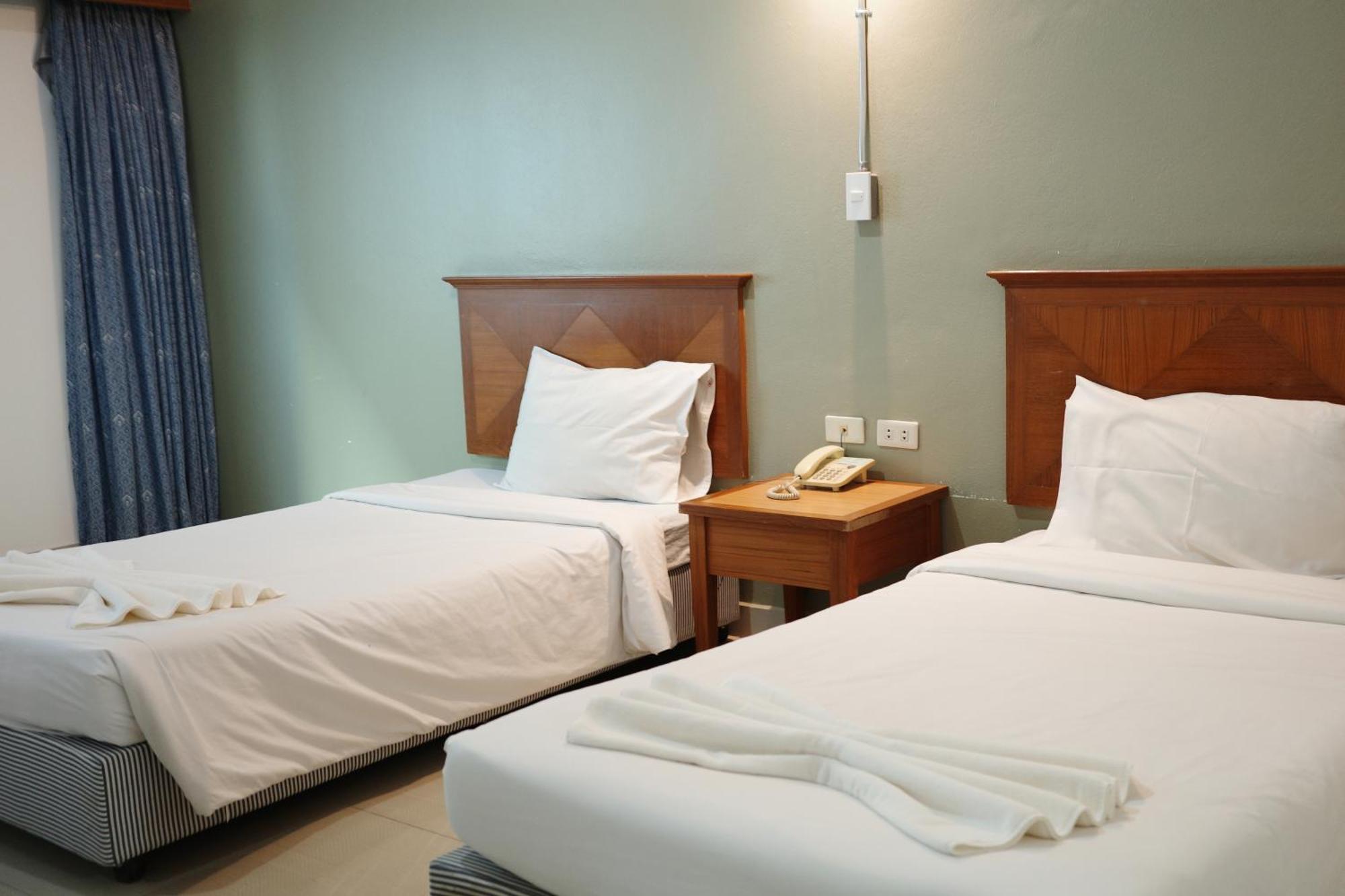 Bansuan Resort Nakhon Sawan Esterno foto